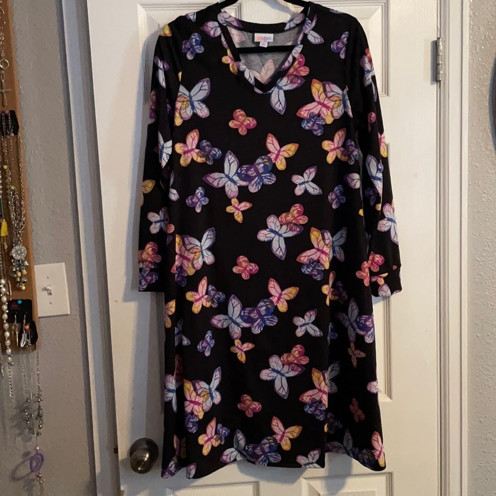 Emily dress w/butterflies M 95% poly 5% spandex